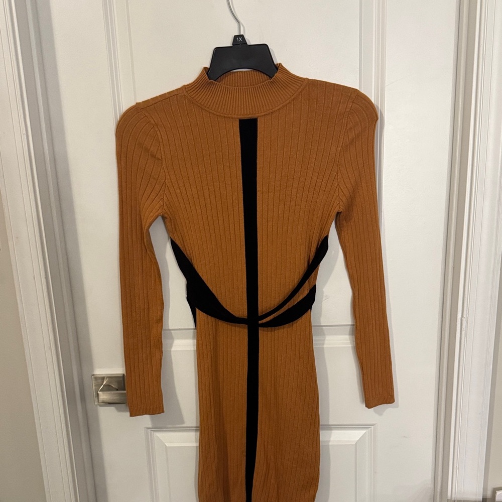 Elegant Long Sleeve Tan and Black Dress